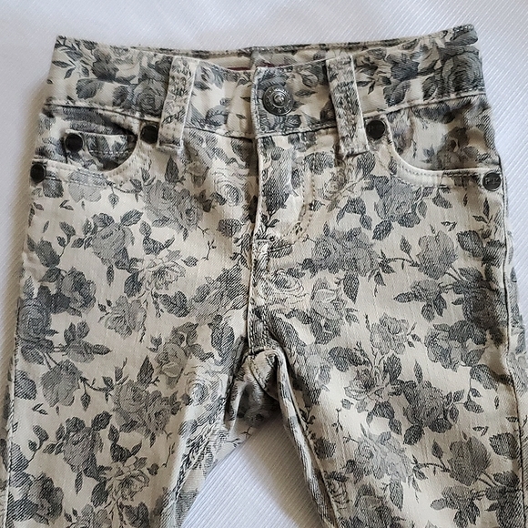 Peek Dungarees Floral Skinny Jeans Toddler Girls Size 2 - Picture 5 of 9